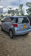 Toyota Ractis 1.5 FWD 2013 Bluu - 2