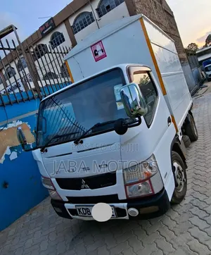 Mitsubishi Fuso 2012 3000cc Manual Diesel