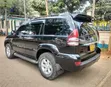 Toyota Land Cruiser Prado 2009 Nyeusi - 3