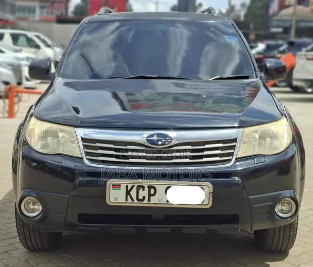 2011 Subaru Forester Black - 1