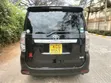 Toyota Voxy 2009 - 4