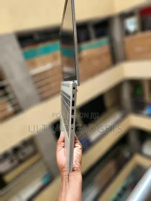Laptop HP EliteBook 645 G9 - 16GB RAM, 256GB SSD