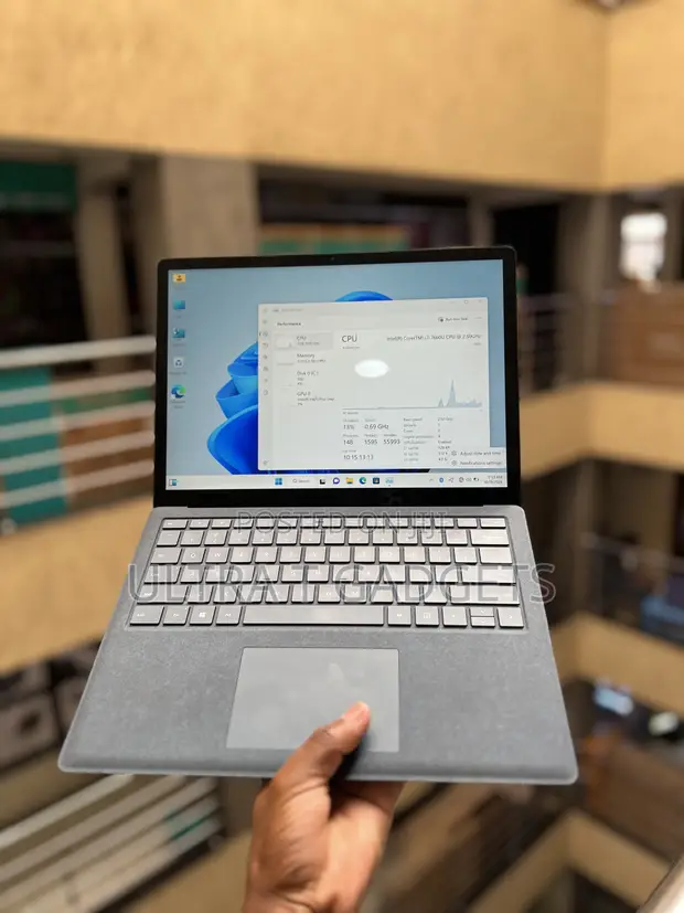 Microsoft Surface Laptop 16GB RAM, 512GB SSD - 1