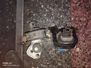 Toyota Probox Engine na Gearbox Mount