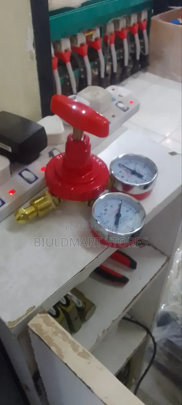 Brand New Oxygen Welding Regulator - 1