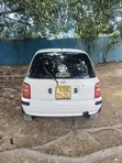 Nissan March 2004 Nyeupe - 5