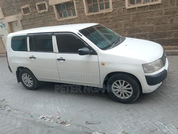 Toyota Probox 1.5 DX 2WD 2012 - 1