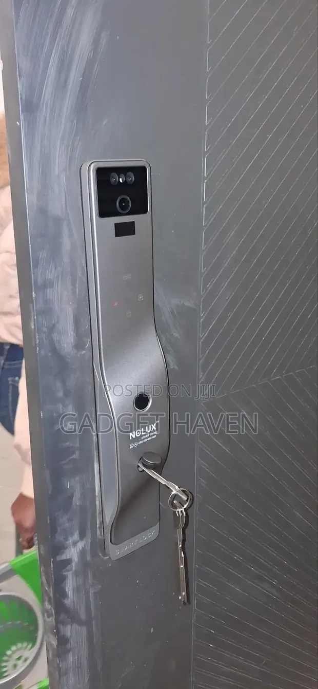 Advanced Face Recognition Biometric Door Lock - 1