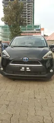 2018 Toyota Sienta 1.5 Hybrid FWD (6-seater) Nyeusi - 1
