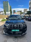 Toyota Land Cruiser Prado 2.8 2022 Nyeusi - 2