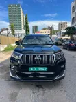 Toyota Land Cruiser Prado 2.8 2022 Nyeusi - 3