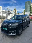 Toyota Land Cruiser Prado 2.8 2022 Nyeusi - 4