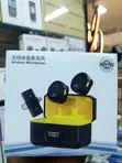 Q9 Professional Dual Wireless Microphone na Noise Reduction - 1