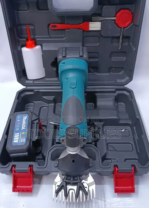 Makita Cordless Wool Clipper - 1