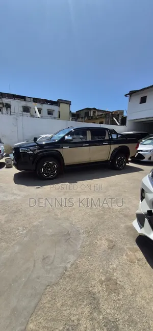 Toyota Hilux GR Double Cab 2020