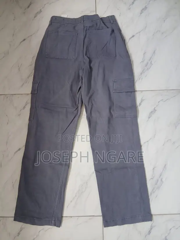 Hollister Women's Cargo Pants - W33 - 1