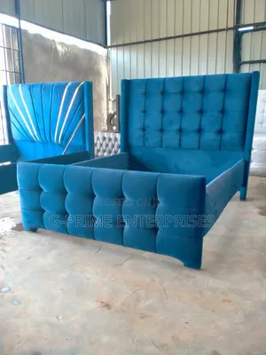 Kitanda cha Ukubwa wa Queen Rangi ya Navy Blue