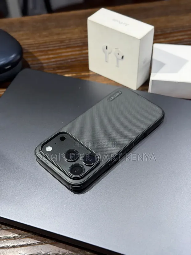 Apple iPhone 18 Pro 256GB Mpya Nyeusi - 1