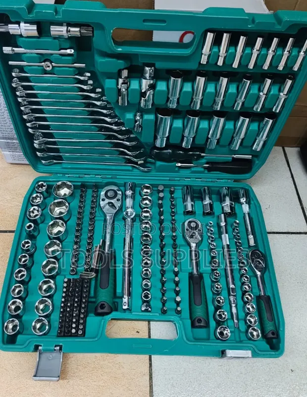 Professional 216-Piece Mechanic Tool Set - 1