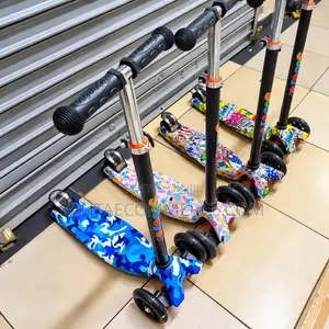 Kids 3-Wheel Adjustable Scooter