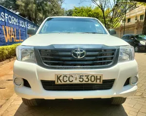 Toyota Hilux Double Cab 2015
