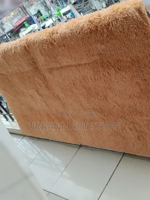 Carpeti Mbichi 7x10 Ft kwa Sebule