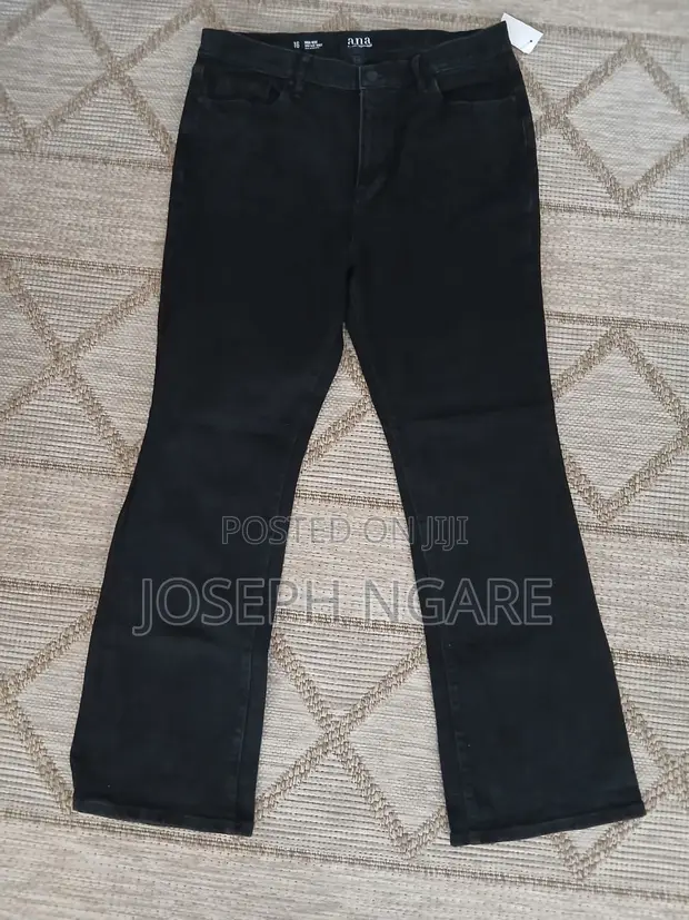 Thrifted Women's High-Rise Vintage Bootcut Jeans - W39 - 1