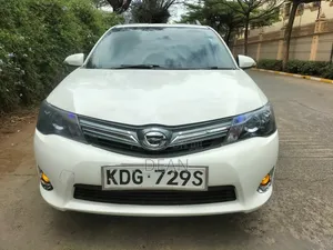Toyota Corolla Fielder 2014 Nyeupe
