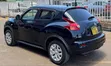 Nissan Juke 2012 Nyeusi - 3