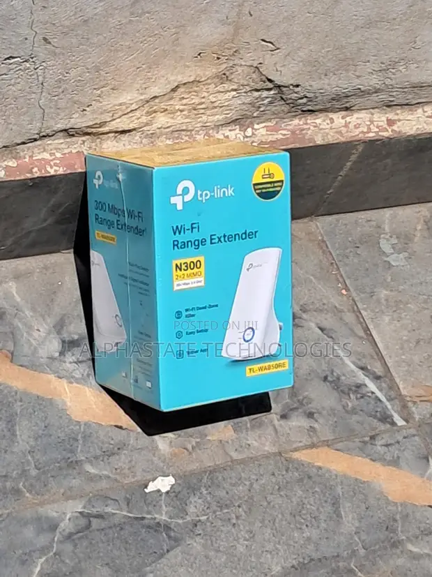 TP-Link TL-WA850RE 300Mbps Wi-Fi Range Extender - 1