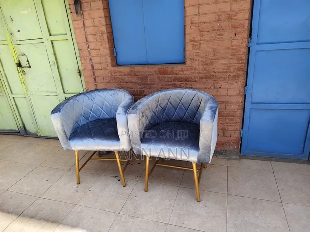Salon Styling Chairs - Brand New - 1