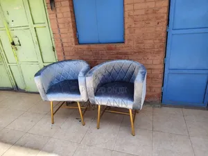 Salon Styling Chairs - Brand New