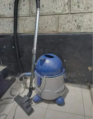 Ramtons Corded Vacuum Cleaner - Blue