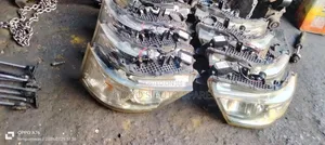Headlights za Xenon za Nissan NV350 E26 (Zilizotumika)