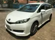 Toyota Wish 2011 Nyeupe - 4