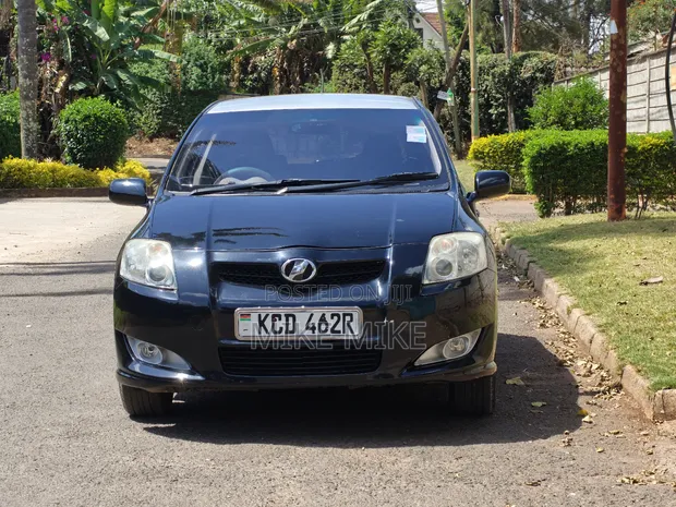 Toyota Auris 2008 Black - 1
