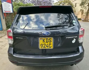 Subaru Forester 2017 Nyeusi