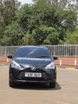 Toyota Vitz 2017 Nyeusi - 1