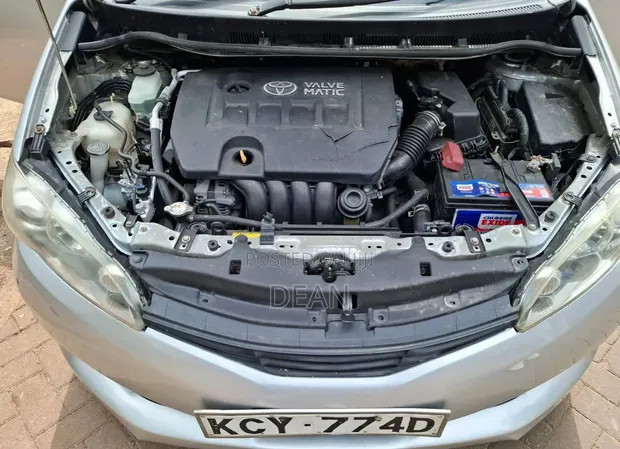 Toyota Wish 2013 Nyeupe - 1