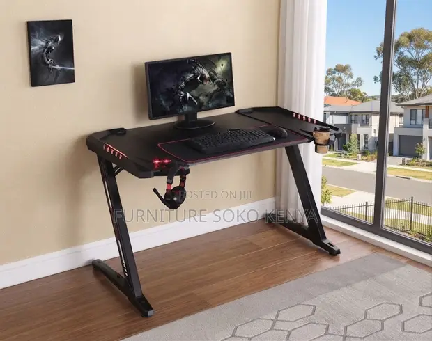 Modern Gaming Desk for Home Studios & Digital Creators - 1