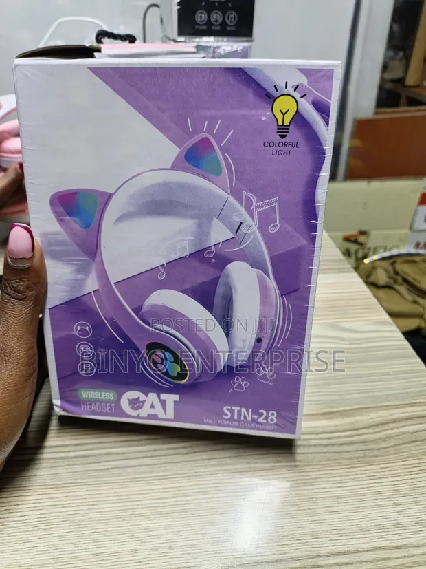 Kids Purple Wireless Headphones - 1