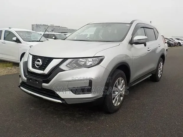 Nissan X-Trail 2019 Silver - 1