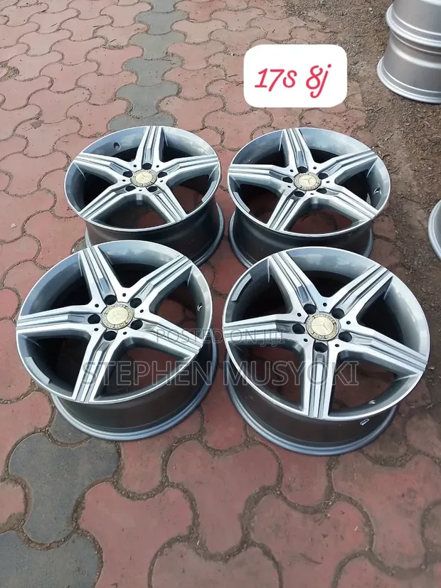 Mercedes C200 Magurudumu 17-inch - 1