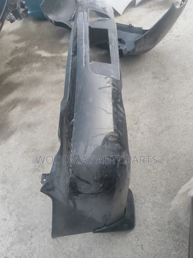 Bampa ya Nyuma ya Subaru Impreza 2004 - 1