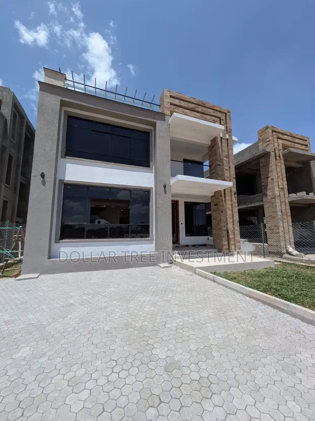 Nyumba ya Vyumba 5 Inauzwa Milimani, Kitengela - 1