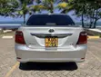 Toyota Axio 1.5 Hybrid 2WD 2017 Silver - 2