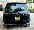 Toyota Sienta 2016 Nyeusi - 1