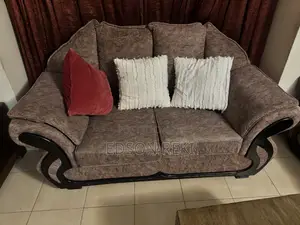 Seti ya Sofa ya Viti Sita - Inahitaji Upholstery