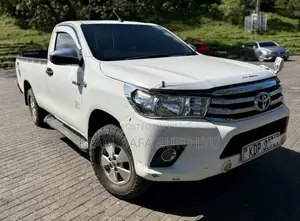 Toyota Hilux 2017 White