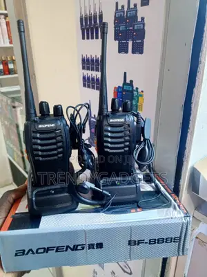 Baofeng BF-888S UHF Walkie Talkie with VOX & Flashlight
